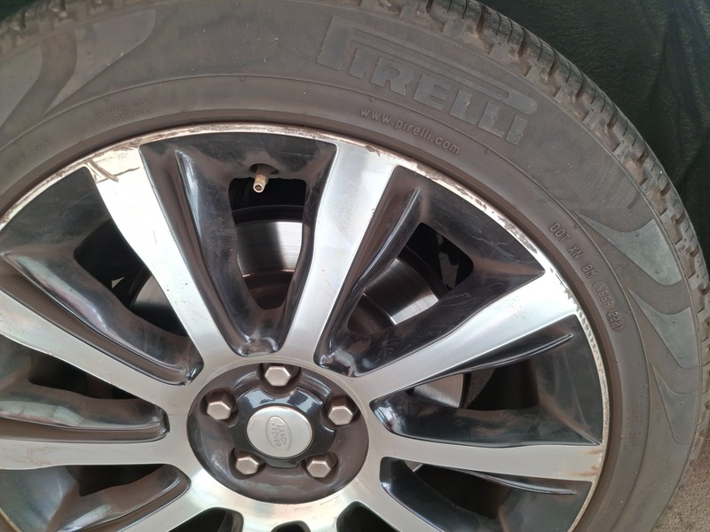 Used 2014 Range Rover Vogue SE for sale in Dubai